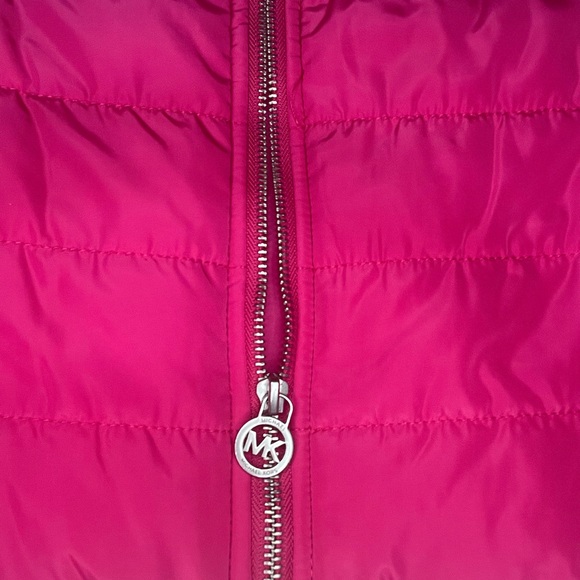 Michael Kors Puffer Vest Jacket - Picture 10 of 10